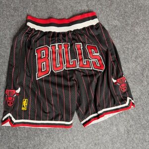 Just Don Chicago Bulls 1996-97 Pinstripe Basketball Shorts Black Red Mens Small